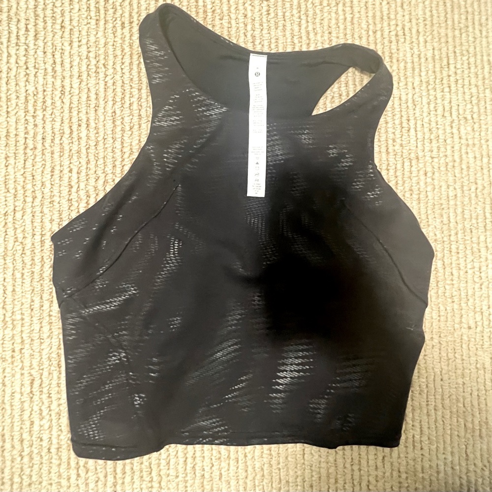 Lululemon Invigorate training tank top
Color: Foil (black)
Size: 6